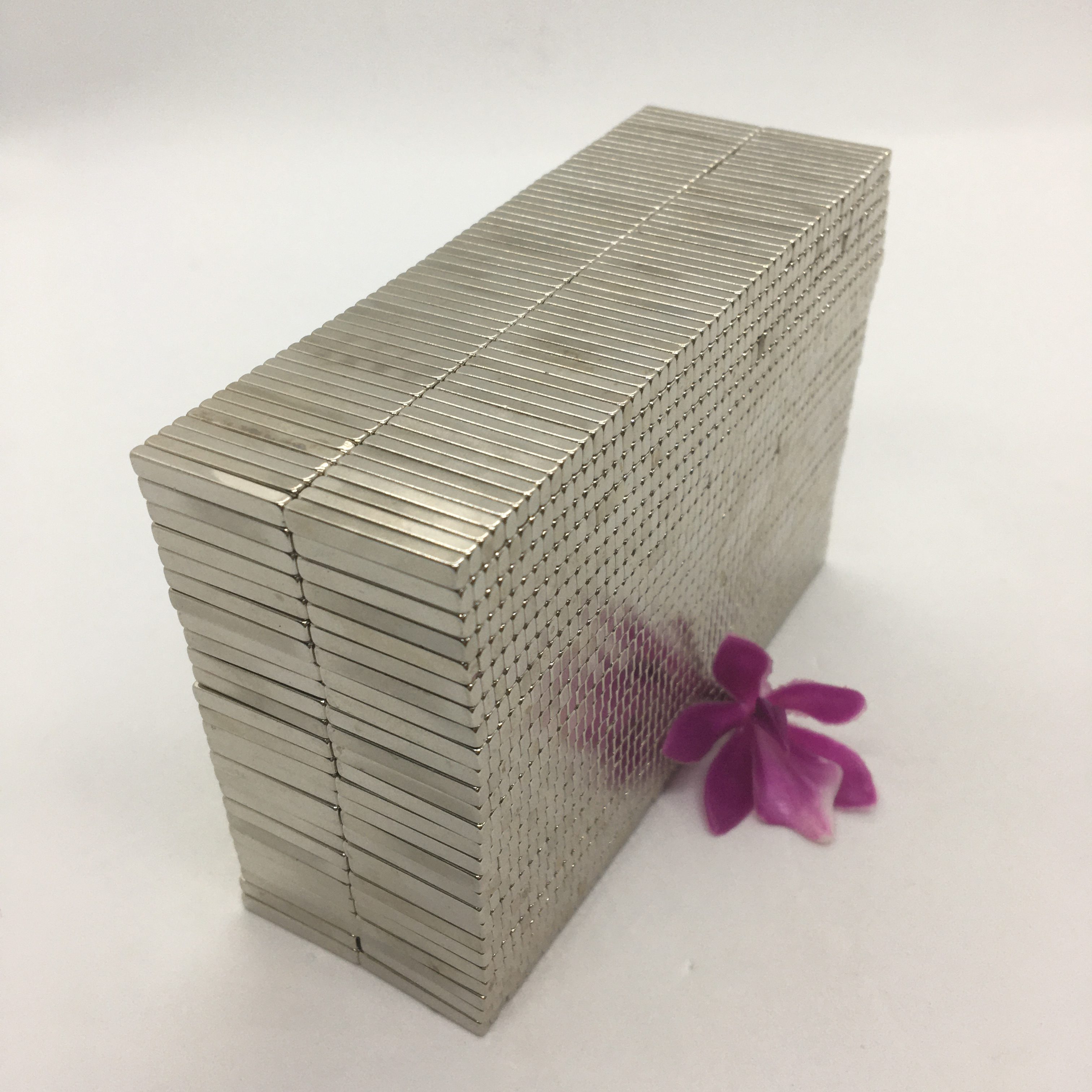 Nam châm Việt Nam