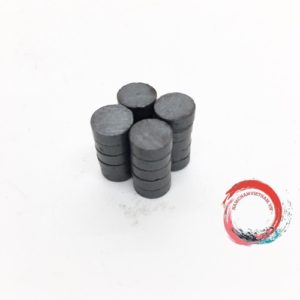 Nam châm Ferrite viên trụ kích thước 8x2mm