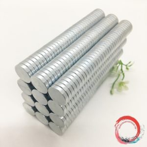 Nam châm viên tròn kích thước 18x3mm mạ kẽm