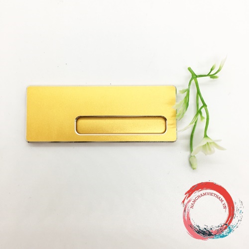 Phôi thẻ tên nhân viên cao cấp - Màu vàng lệch