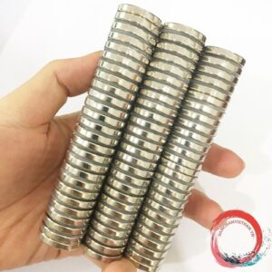 Nam châm viên tròn kích thước 19x3mm mạ nikel