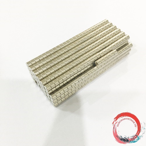 Nam châm viên tròn kích thước 3x2mm mạ nikel Nam châm viên tròn kích thước 3x2mm mạ nikel