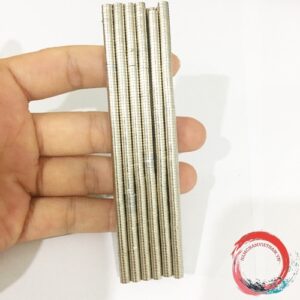 Nam châm viên tròn kích thước 4x1mm mạ nikel