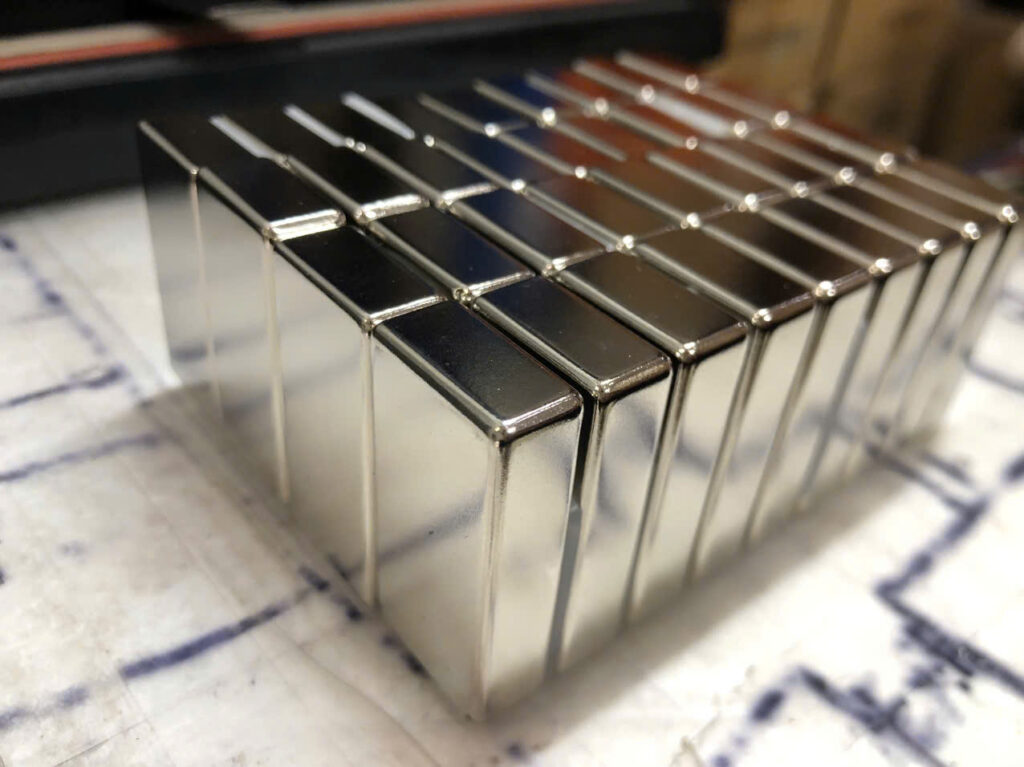 nam châm cho xưởng cơ khí